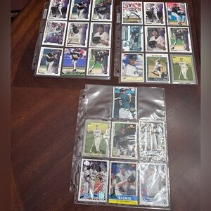 MLB Tampa Bay Rays 25 Baseball Cards In Protector Sheets
